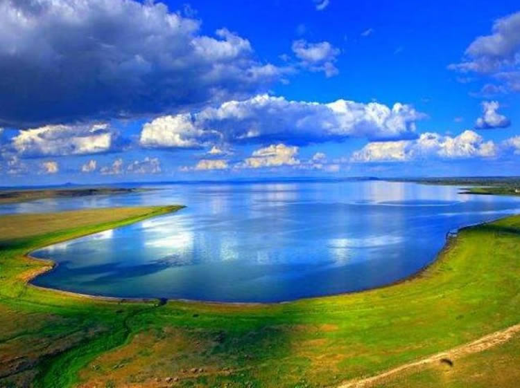 达里湖景色